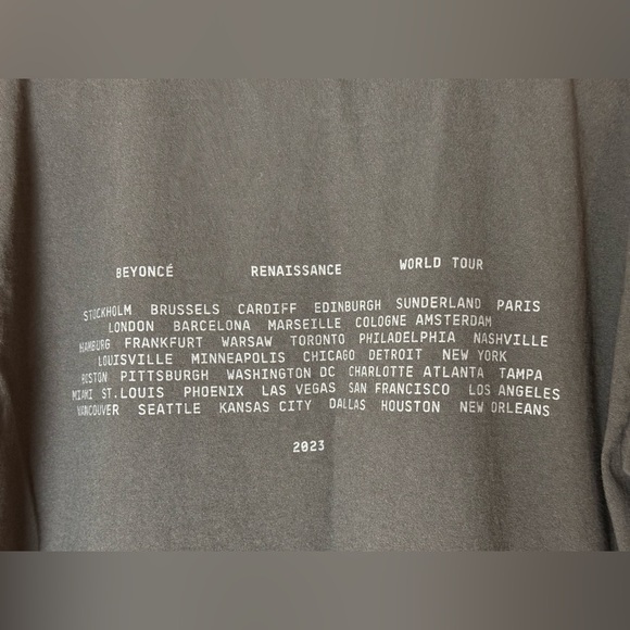 BEYONCÉ RENAISSANCE WORLD TOUR 2023 L/XL - Picture 3 of 3